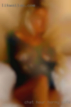 chat hour horny wife