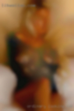 ordinary looking naked mature women